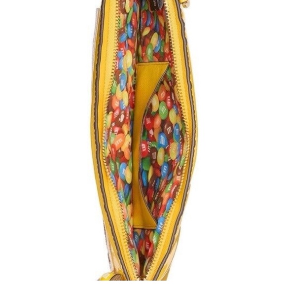 KATE SPADE x M&M’s 3D CANDY EMBELLISHED NOVELTY CROSSBODY BAG - Picture 4 of 6